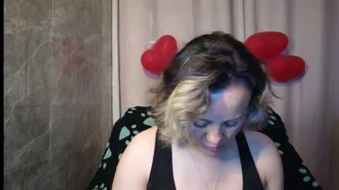 Snapshot of dagny_jo chatting on March 2025 03:29:01 AM Lulu online show from March 2025 03:29:01 AM