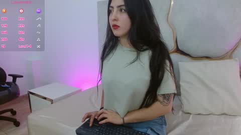 Snapshot of dahia_tay chatting on January 2025 09:44:02 PM dahia online show from January 2025 09:44:02 PM