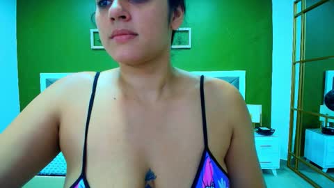  Dahiana  online show from October 2025 08:08:02 PM