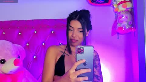 Snapshot of dahiangomezz chatting on January 2025 06:13:01 PM online show from January 2025 06:13:01 PM