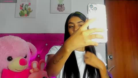 Snapshot of dahiangomezz chatting on October 2025 07:34:01 AM online show from October 2025 07:34:01 AM