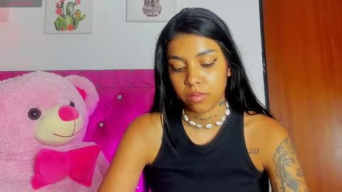 Snapshot of dahiangomezz chatting on November 2025 07:43:02 AM online show from November 2025 07:43:02 AM