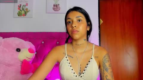 Snapshot of dahiangomezz chatting on November 2025 09:29:01 AM online show from November 2025 09:29:01 AM