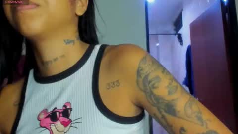 Snapshot of dahiangomezz chatting on November 2025 08:35:01 AM online show from November 2025 08:35:01 AM