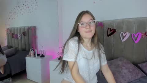 Snapshot of dahlia_rousse chatting on March 2025 10:42:01 PM Dahlia online show from March 2025 10:42:01 PM