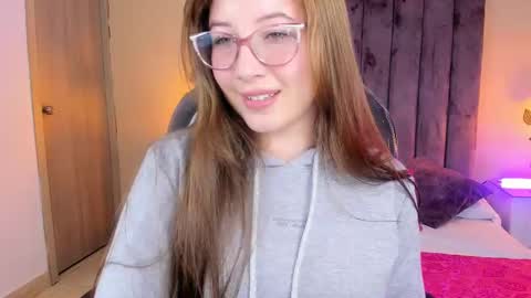 Snapshot of dahlia_rousse chatting on October 2025 05:57:02 AM Dahlia online show from October 2025 05:57:02 AM