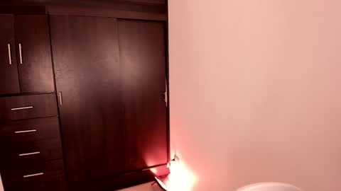 Dahli online show from September 2025 04:38:02 AM