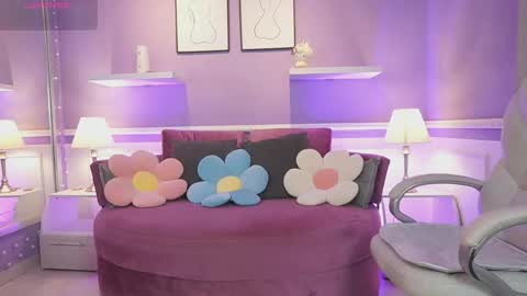 Snapshot of dahliagraey chatting on March 2026 11:36:01 AM Dahlia Grey online show from March 2026 11:36:01 AM