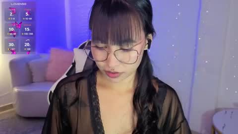 Snapshot of dahlienne_vianne chatting on July 2026 07:20:01 PM Nicole online show from July 2026 07:20:01 PM