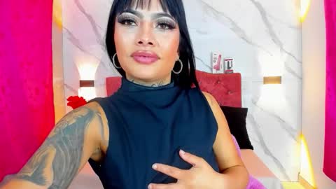 diosa dhaly online show from April 2026 10:26:02 PM