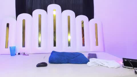 daicell juliana online show from December 2024 05:32:01 PM