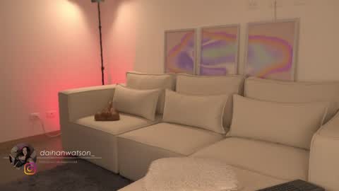 Snapshot of daihanwatson_ chatting on January 2025 04:33:02 AM Dai independent online show from January 2025 04:33:02 AM