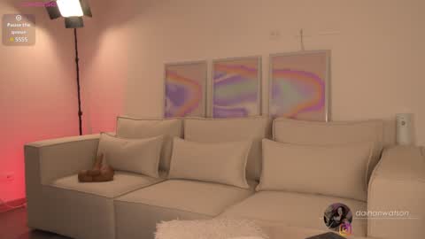 Snapshot of daihanwatson_ chatting on January 2025 05:45:02 AM Dai independent online show from January 2025 05:45:02 AM