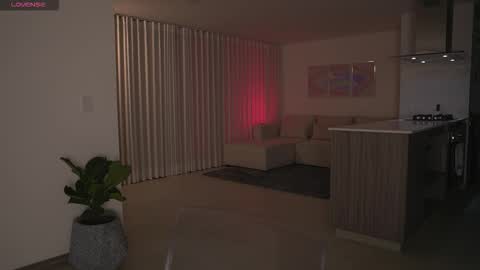 Snapshot of daihanwatson_ chatting on September 2025 01:18:02 AM Dai independent online show from September 2025 01:18:02 AM