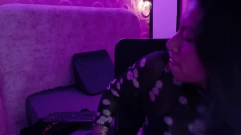 Snapshot of daila51 chatting on November 2025 11:21:02 AM Daila online show from November 2025 11:21:02 AM