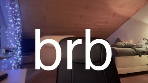 Snapshot of daimon_hall chatting on January 2025 04:00:01 AM Daimon online show from January 2025 04:00:01 AM