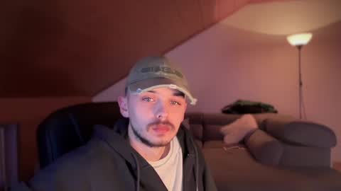 Snapshot of daimon_hall chatting on February 2025 12:29:02 AM Daimon online show from February 2025 12:29:02 AM