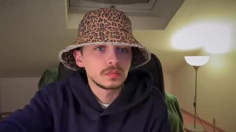 Snapshot of daimon_hall chatting on March 2025 08:52:02 PM Daimon online show from March 2025 08:52:02 PM