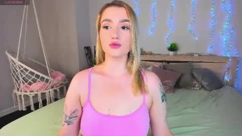 Snapshot of daisy_beckerr chatting on June 2026 09:30:02 AM Viickie online show from June 2026 09:30:02 AM
