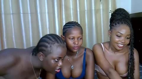 Snapshot of daisy_bunnie chatting on September 2025 06:35:01 PM daisy online show from September 2025 06:35:01 PM