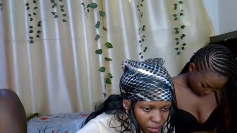 Snapshot of daisy_bunnie chatting on November 2025 02:25:01 AM daisy online show from November 2025 02:25:01 AM