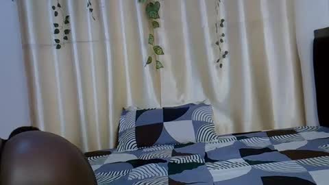 Snapshot of daisy_bunnie chatting on November 2025 02:28:01 PM daisy online show from November 2025 02:28:01 PM