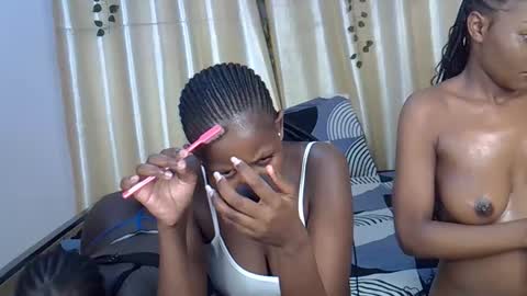 Snapshot of daisy_bunnie chatting on November 2025 06:29:01 PM daisy online show from November 2025 06:29:01 PM