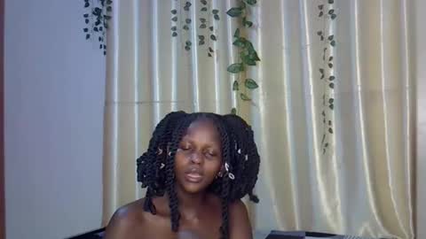 Snapshot of daisy_bunnie chatting on December 2025 10:30:02 PM daisy online show from December 2025 10:30:02 PM