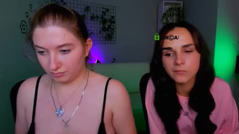 Snapshot of daisy_candy chatting on September 2025 07:41:02 PM Little Di online show from September 2025 07:41:02 PM