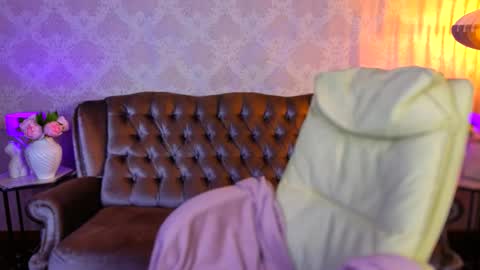 Snapshot of daisydelight_ chatting on November 2025 08:52:01 PM daisydelight_ online show from November 2025 08:52:01 PM