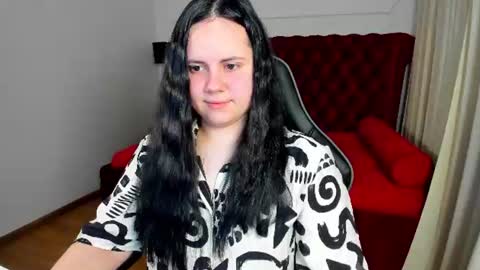Snapshot of daisyharts chatting on June 2026 04:17:02 PM DaisyHarts online show from June 2026 04:17:02 PM