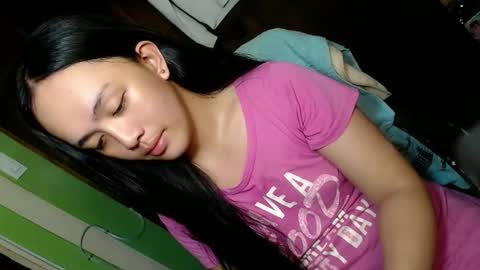 LILY   christmas wish breast implant online show from January 2026 01:52:02 AM