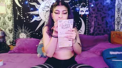 Snapshot of dak_7 chatting on December 2024 10:40:02 PM -- -- help me reach 100 hands up online show from December 2024 10:40:02 PM