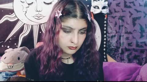 Snapshot of dak_7 chatting on January 2025 11:59:01 PM -- -- help me reach 100 hands up online show from January 2025 11:59:01 PM