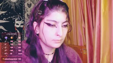 Snapshot of dak_7 chatting on January 2025 02:11:02 AM -- -- help me reach 100 hands up online show from January 2025 02:11:02 AM