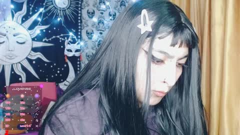 Snapshot of dak_7 chatting on January 2025 01:41:01 AM -- -- help me reach 100 hands up online show from January 2025 01:41:01 AM