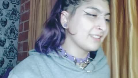 Snapshot of dak_7 chatting on February 2025 04:46:01 AM -- -- help me reach 100 hands up online show from February 2025 04:46:01 AM