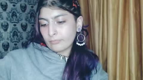 Snapshot of dak_7 chatting on February 2025 03:51:01 AM -- -- help me reach 100 hands up online show from February 2025 03:51:01 AM