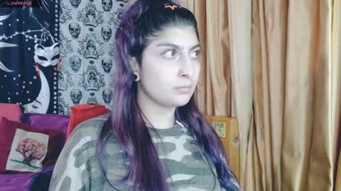 Snapshot of dak_7 chatting on March 2025 02:09:01 AM -- -- help me reach 100 hands up online show from March 2025 02:09:01 AM