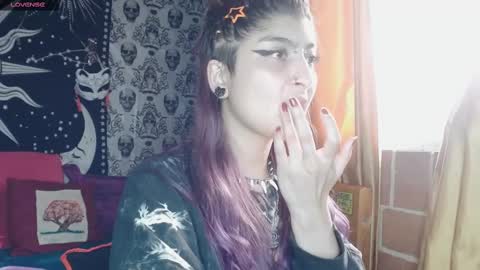 Snapshot of dak_7 chatting on March 2025 10:45:02 PM -- -- help me reach 100 hands up online show from March 2025 10:45:02 PM