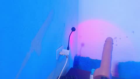 Snapshot of dakkotta_curvy chatting on October 2025 08:01:01 AM VALENTINA online show from October 2025 08:01:01 AM