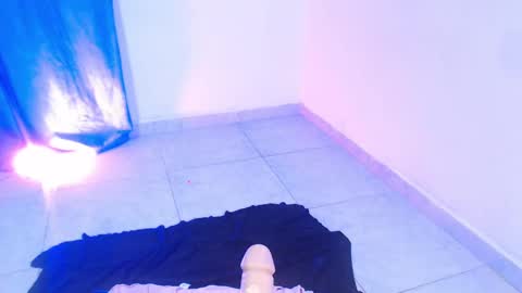 Snapshot of dakkotta_curvy chatting on November 2025 06:57:01 AM VALENTINA online show from November 2025 06:57:01 AM