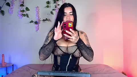dakota carsson online show from May 2026 12:05:01 AM