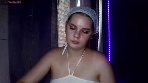 Snapshot of dakota_charm_ chatting on July 2026 10:10:02 AM Dakota online show from July 2026 10:10:02 AM
