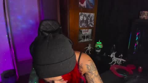 Dakota Crab online show from February 2025 12:27:02 AM