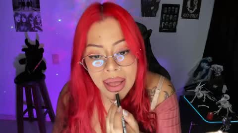 Dakota Crab online show from May 2026 10:48:02 PM