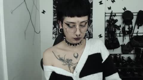 Snapshot of dakota_krall_ chatting on November 2025 04:56:01 AM dakota online show from November 2025 04:56:01 AM