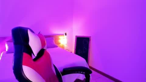 Snapshot of dakota_mars chatting on September 2025 11:58:01 AM dakota_mars online show from September 2025 11:58:01 AM