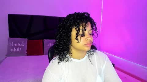 Snapshot of dakota_mars chatting on September 2025 12:09:02 PM dakota_mars online show from September 2025 12:09:02 PM