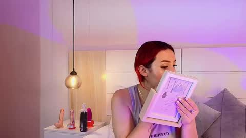 Dakota-Megan online show from October 2025 05:11:02 PM